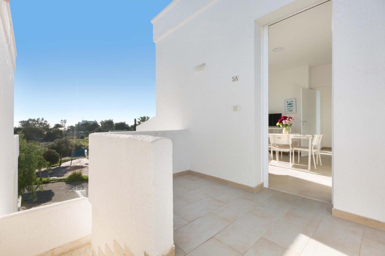 Residence Mare Azzurro Porto Cesareo Kültér fotó